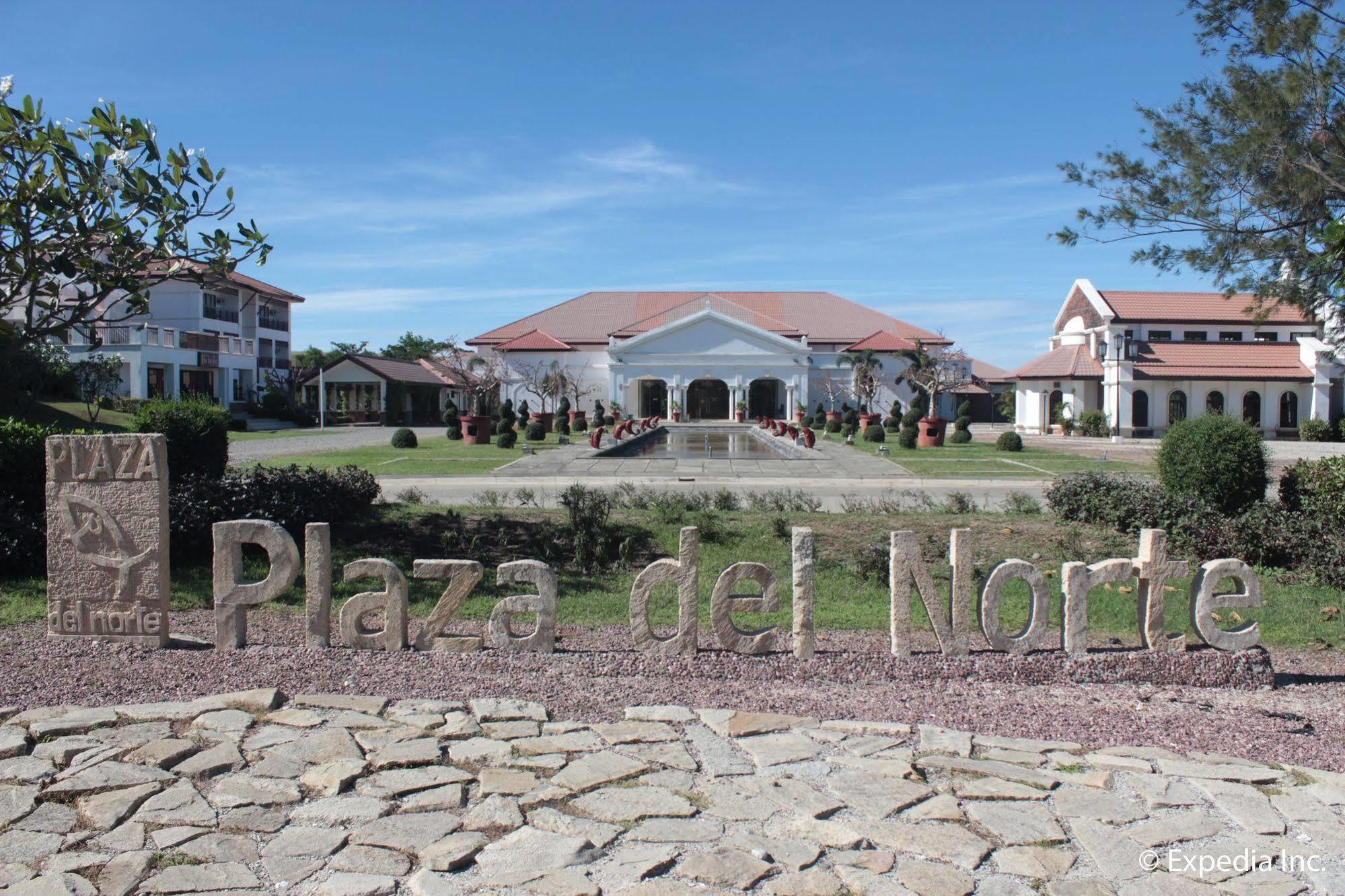 Ilocos Norte Hotel & Convention Center Laoag Exterior foto